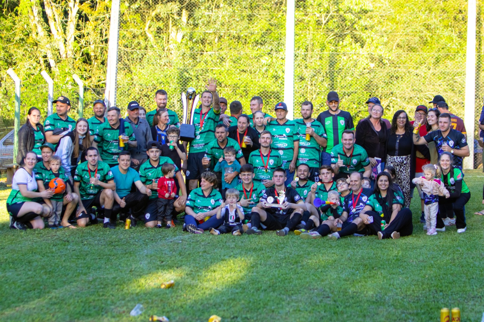 Foto relacionada à notícia: E.C. Os Legais conquista a copa do interior na categoria aspirante